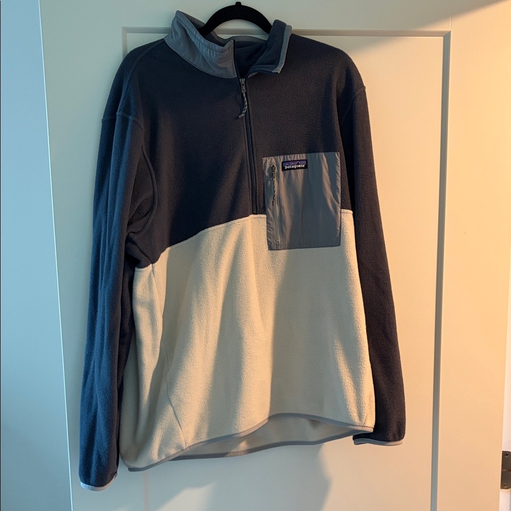 Patagonia Blue and White Fleece Jacket